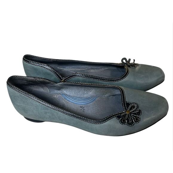Indigo by Clark’s flats blue/gray sz 7.5 - Picture 3 of 6